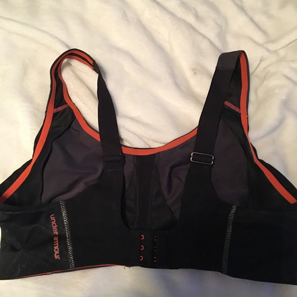Under armour size 34 D - great condition 👍🏻 - Picture 3 of 5